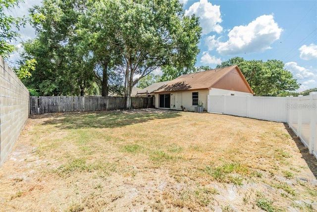 3302 LAUREL DALE DRIVE, Tampa, FL 33618