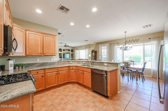 13755 W NOGALES Drive, Sun City West, AZ 85375