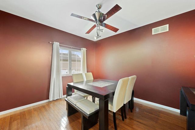 1216 Saratoga Avenue, Schererville, IN 46375