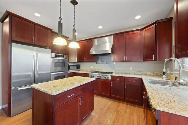 1216 Saratoga Avenue, Schererville, IN 46375