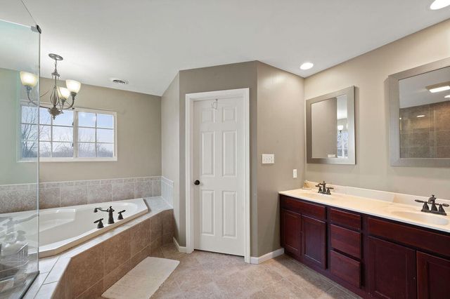 1216 Saratoga Avenue, Schererville, IN 46375