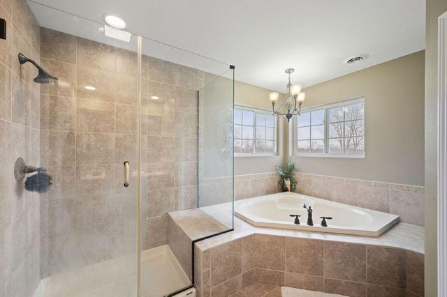 1216 Saratoga Avenue, Schererville, IN 46375