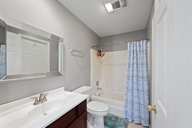 1216 Saratoga Avenue, Schererville, IN 46375