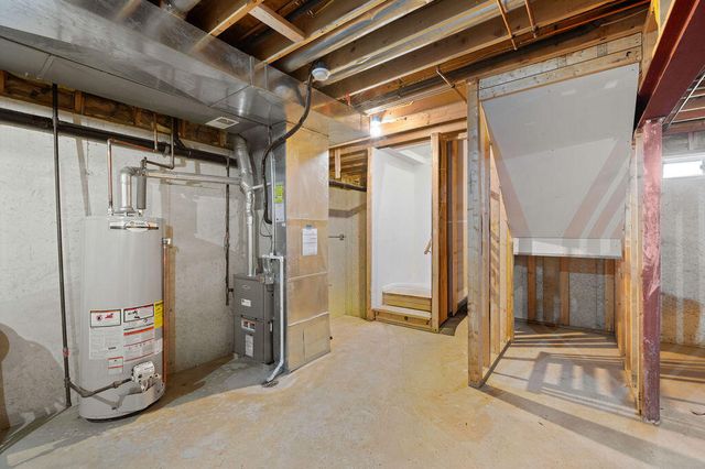 1216 Saratoga Avenue, Schererville, IN 46375