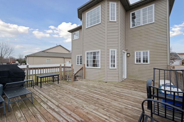 1216 Saratoga Avenue, Schererville, IN 46375