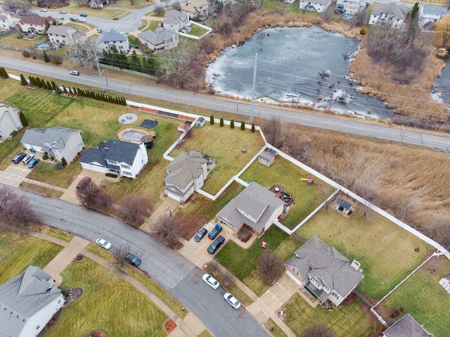 1216 Saratoga Avenue, Schererville, IN 46375