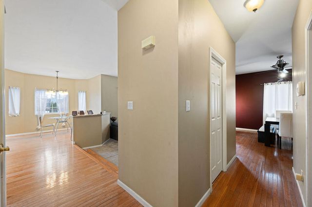 1216 Saratoga Avenue, Schererville, IN 46375