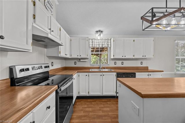 7121 Old Lexington Road, Winston-salem, NC 27107