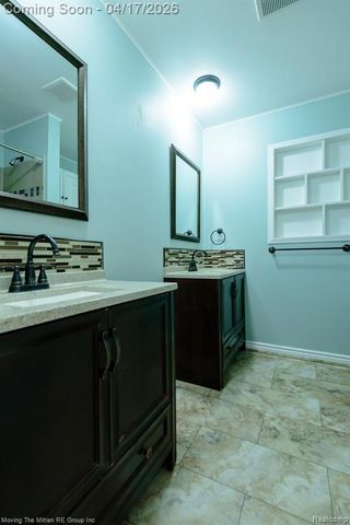 23116 Glenmoor Heights Heights, Farmington Hills, MI 48336