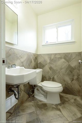 23116 Glenmoor Heights Heights, Farmington Hills, MI 48336