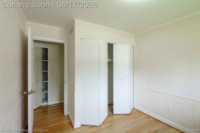 23116 Glenmoor Heights Heights, Farmington Hills, MI 48336