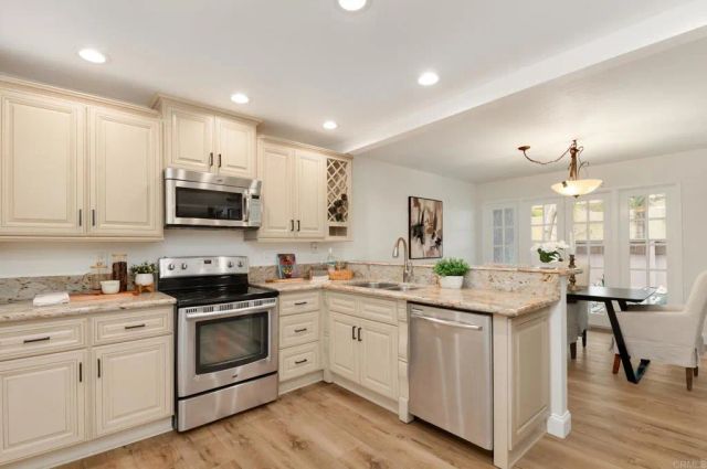 6094 Cumulus Lane, San Diego, CA 92110