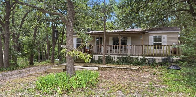 945 Lake Road, Gordonville, TX 76245