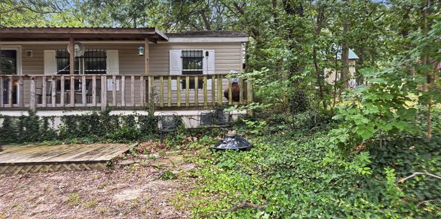 945 Lake Road, Gordonville, TX 76245