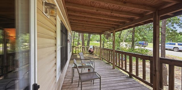 945 Lake Road, Gordonville, TX 76245
