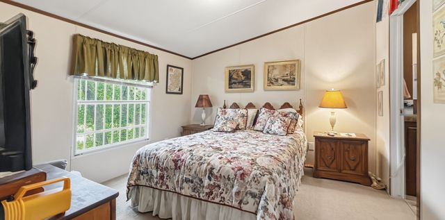 945 Lake Road, Gordonville, TX 76245