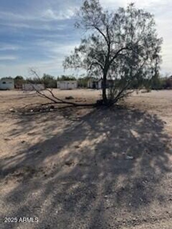 xxxxx W GRIFFIN Avenue 4,5,6, Wittmann, AZ 85361 — exterior