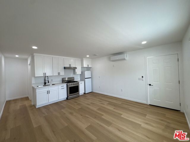 19459 Keswick Street, Reseda (los Angeles), CA 91335