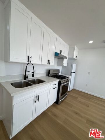 19459 Keswick Street, Reseda (los Angeles), CA 91335