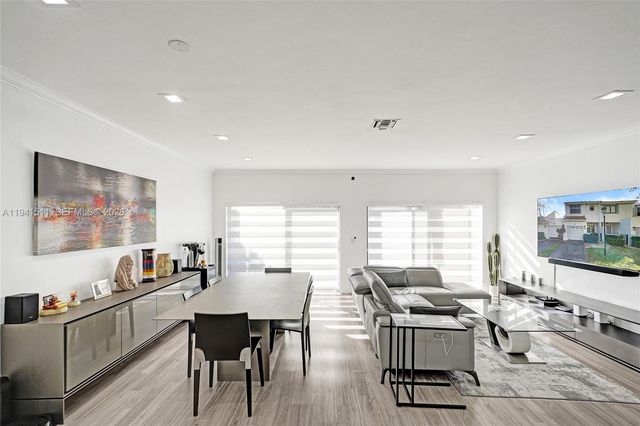21150 Jib Court J12, Aventura, FL 33180
