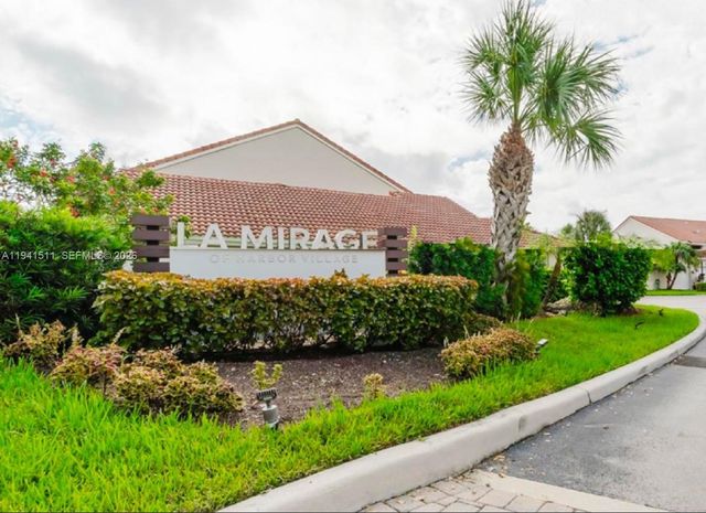 21150 Jib Court J12, Aventura, FL 33180