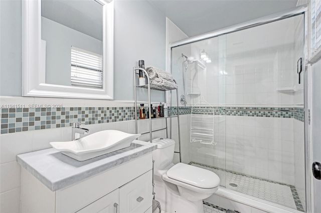 21150 Jib Court J12, Aventura, FL 33180