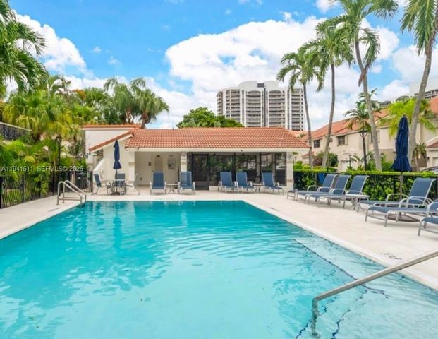 21150 Jib Court J12, Aventura, FL 33180
