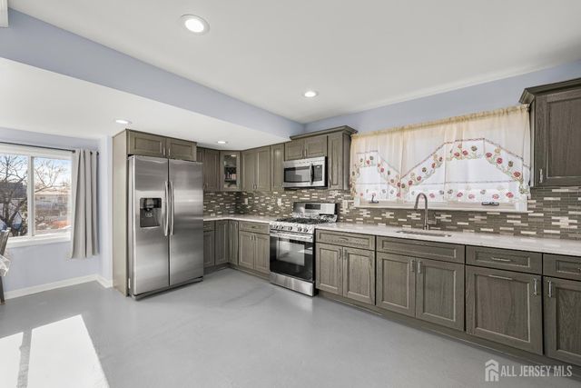 490 Florida Grove Road, Perth Amboy, NJ 08861