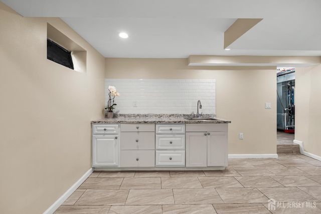 490 Florida Grove Road, Perth Amboy, NJ 08861