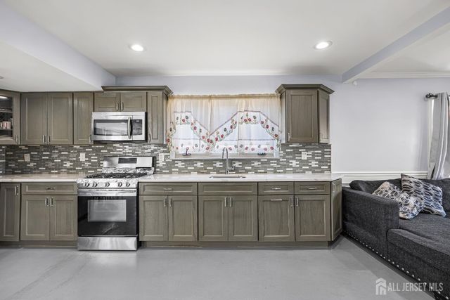 490 Florida Grove Road, Perth Amboy, NJ 08861