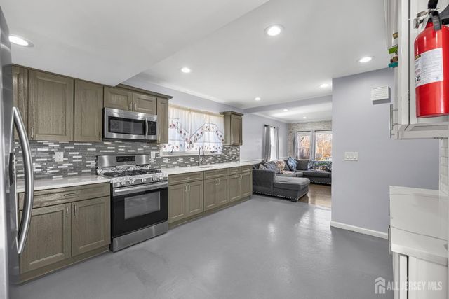 490 Florida Grove Road, Perth Amboy, NJ 08861