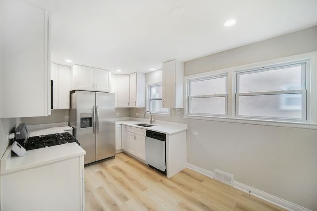 2149 E 90th Street, Chicago, IL 60617