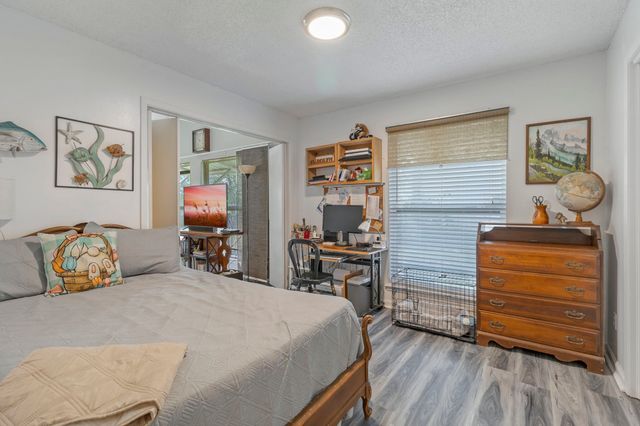 17 Townhouse Lane, Trinity, TX 75862