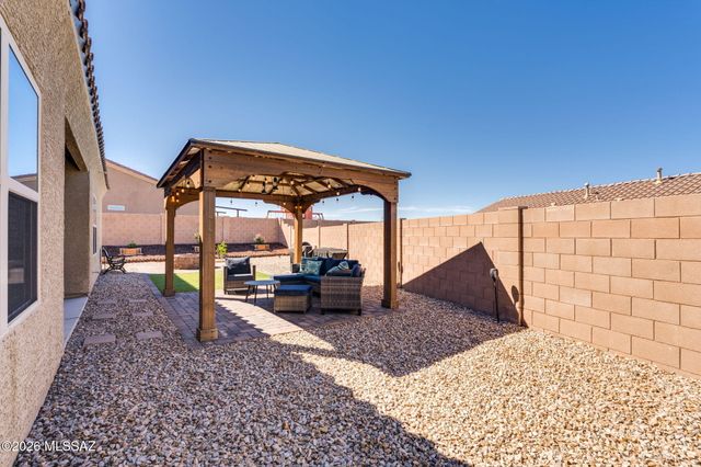 656 S Adanirom Judson Avenue, Corona De Tucson, AZ 85641