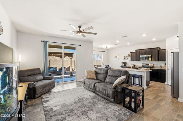 656 S Adanirom Judson Avenue, Corona De Tucson, AZ 85641