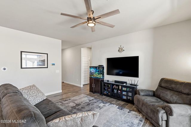 656 S Adanirom Judson Avenue, Corona De Tucson, AZ 85641