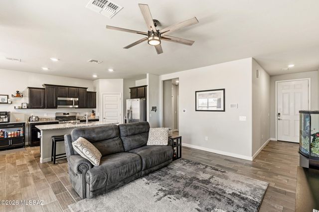 656 S Adanirom Judson Avenue, Corona De Tucson, AZ 85641