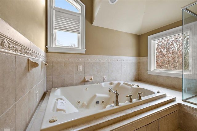 61403 Barclay Drive, Washington, MI 48094