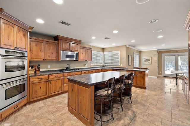 61403 Barclay Drive, Washington, MI 48094