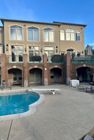 61403 Barclay Drive, Washington, MI 48094