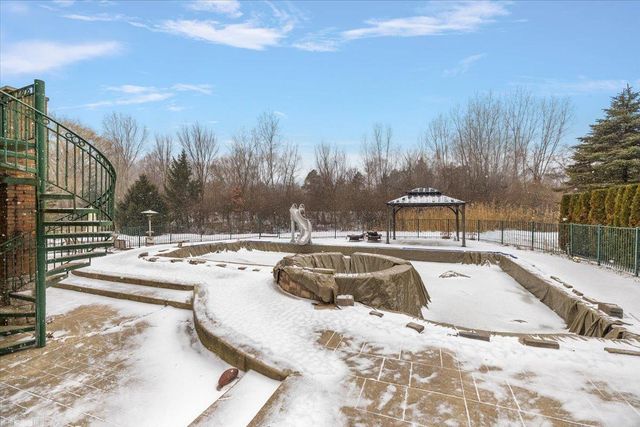 61403 Barclay Drive, Washington, MI 48094