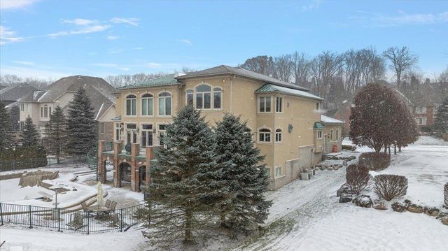 61403 Barclay Drive, Washington, MI 48094