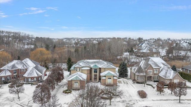 61403 Barclay Drive, Washington, MI 48094