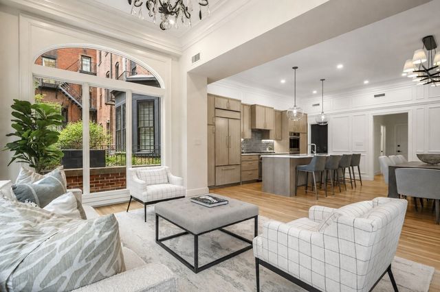 190 A Marlborough St A, Boston, MA 02116
