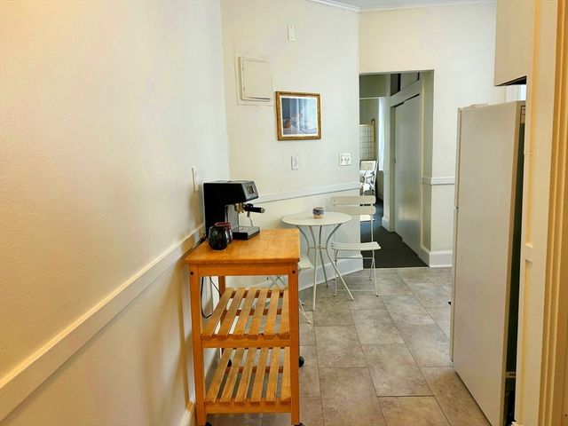 35 Lee Street 11, Cambridge, MA 02138