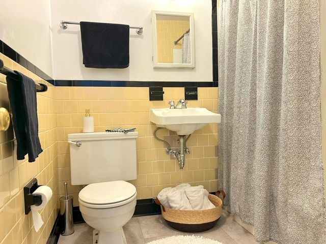 35 Lee Street 11, Cambridge, MA 02138