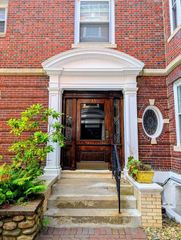 35 Lee Street 11, Cambridge, MA 02138