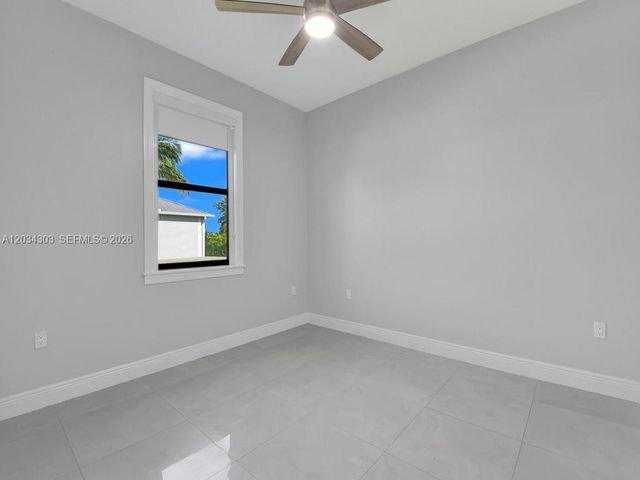 4210 58th Ave NE, Naples, FL 34120