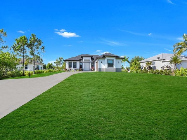 4210 58th Ave NE, Naples, FL 34120