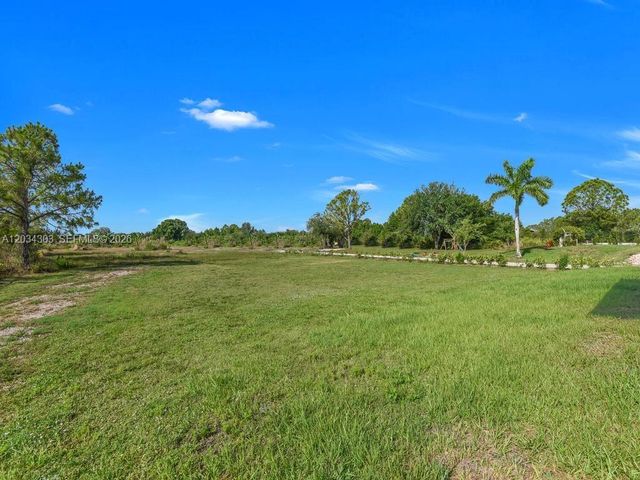4210 58th Ave NE, Naples, FL 34120